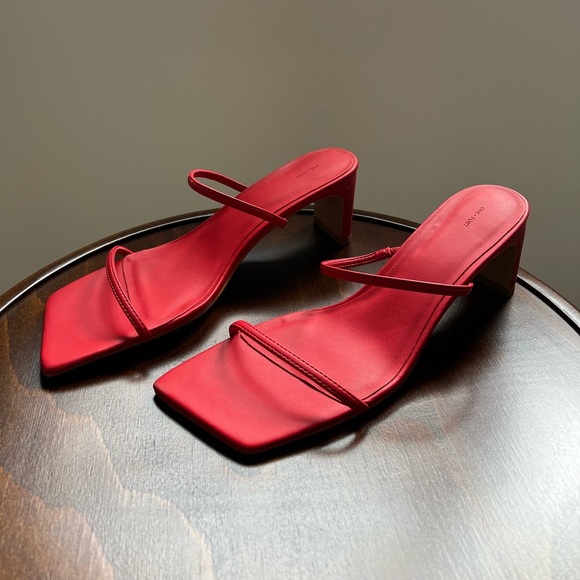 New Oak + Fort Y2K Strappy Heel Sandals | NWOT - Picture 2 of 5